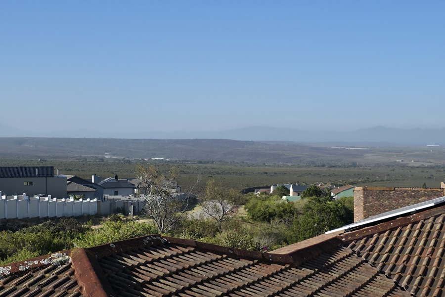 5 Bedroom Property for Sale in Wavecrest Eastern Cape